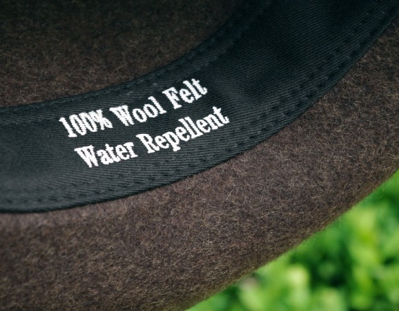 100% Wolle - Water Repellent / Wasserabweisend